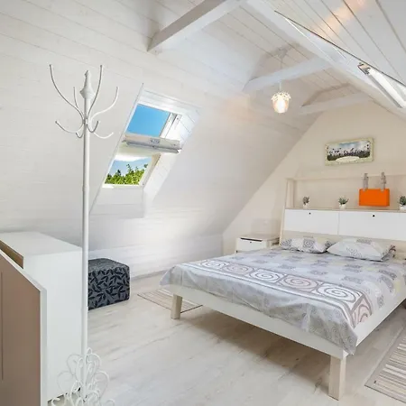 公寓 Gardenview Selection By Kerese